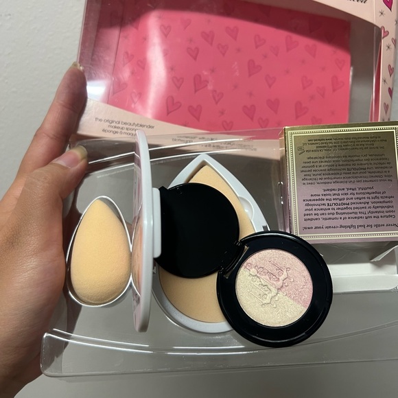 Too Faced And The Original BeautyBlender Sponge Beauty Besties Set Poorbox NIB - Picture 6 of 9